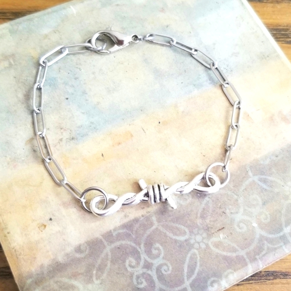 Unisex Barbed Wire Bracelet Paperclip Chain Bracelet Mens Women's Jewelry